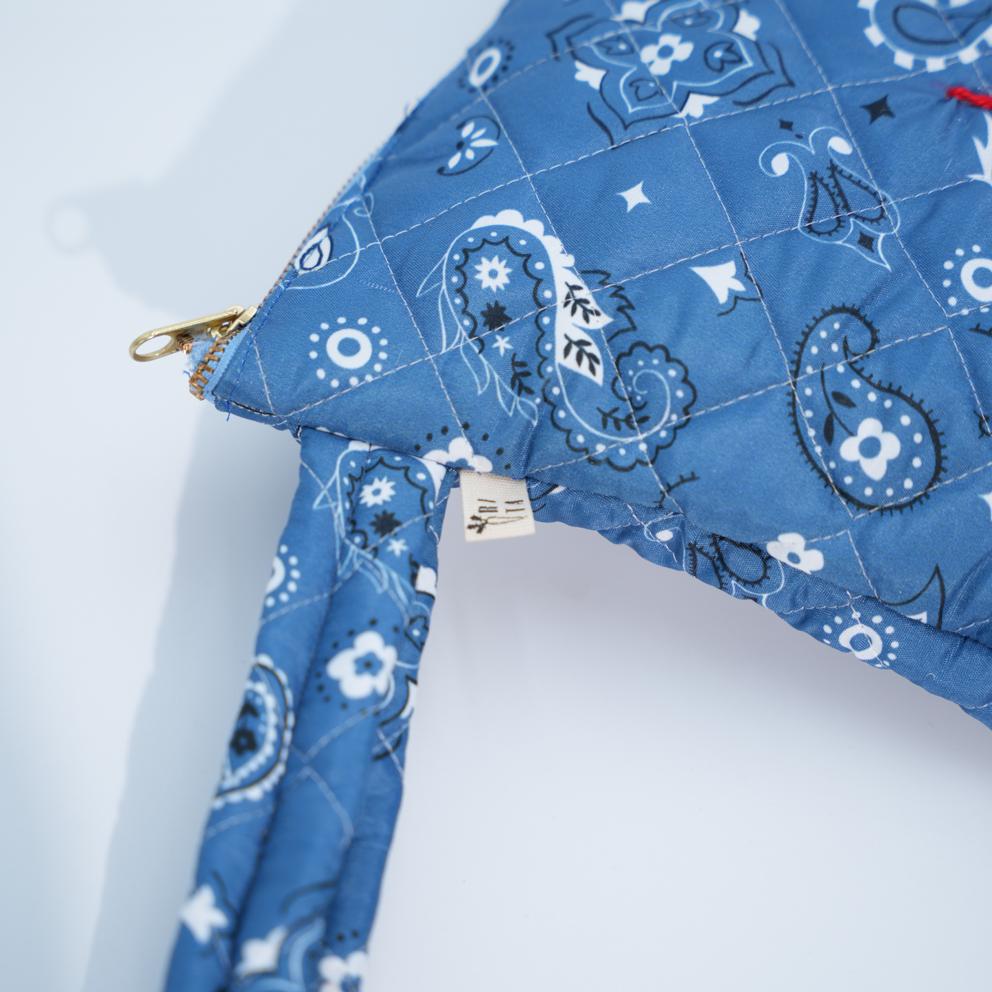 Pochette Matelassé "Je m'en fiche" Bandana Blu Jeans