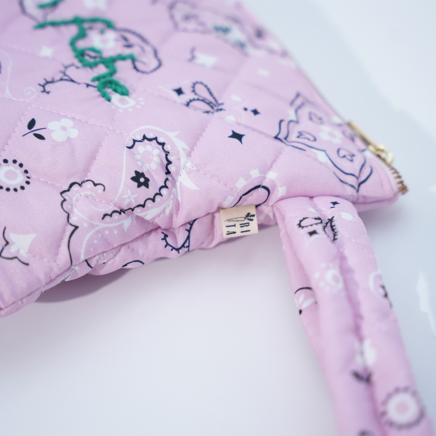 Pochette Matelassé "Je m'en fiche" Bandana Rosa
