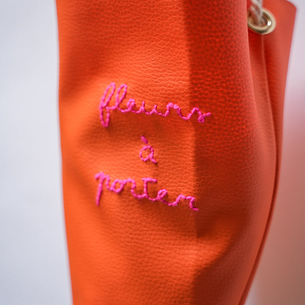 Rita_Ricami_Borsa_Porta_Fiori_Arancione_Ricamo_Rosa1