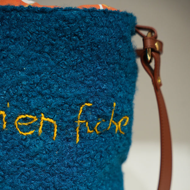 Rita_Ricami_Borsa_Secchiello_Oggi_No_Boucle_Plain_Blu_RicamoGiallo2