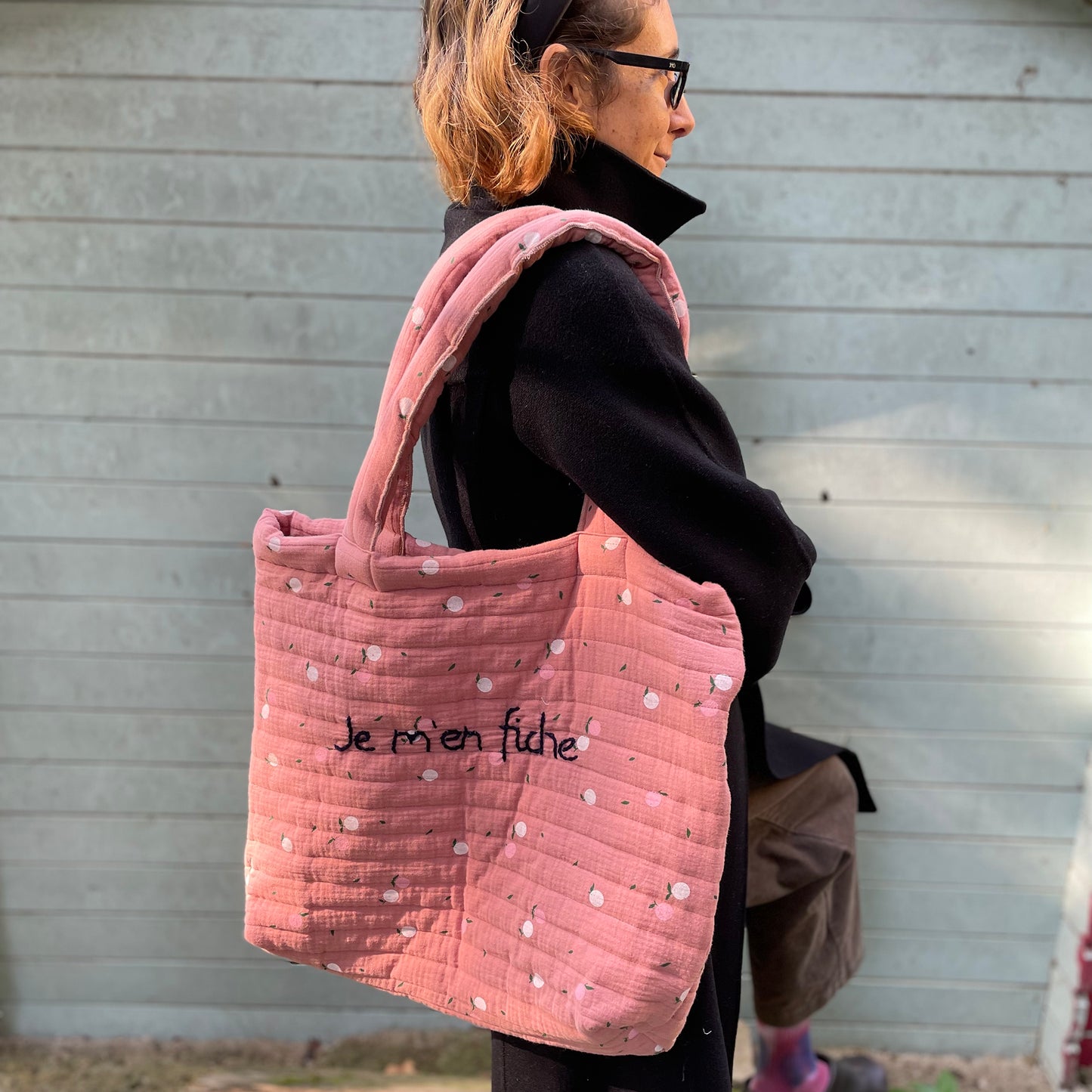 Rita_Ricami_Borsa_WeekEnd_Je_m_en_fiche_Matelasse_Pattern_RosaMele_RicamoBlu5