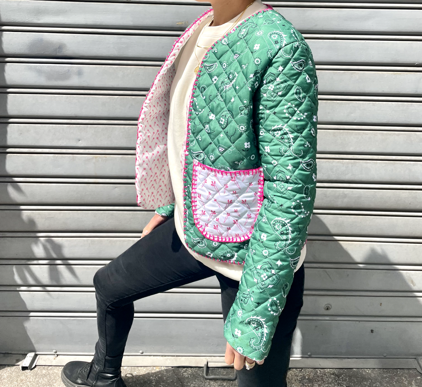 Giacca Matelassè Bandana Verde con Ricamo Fucsia