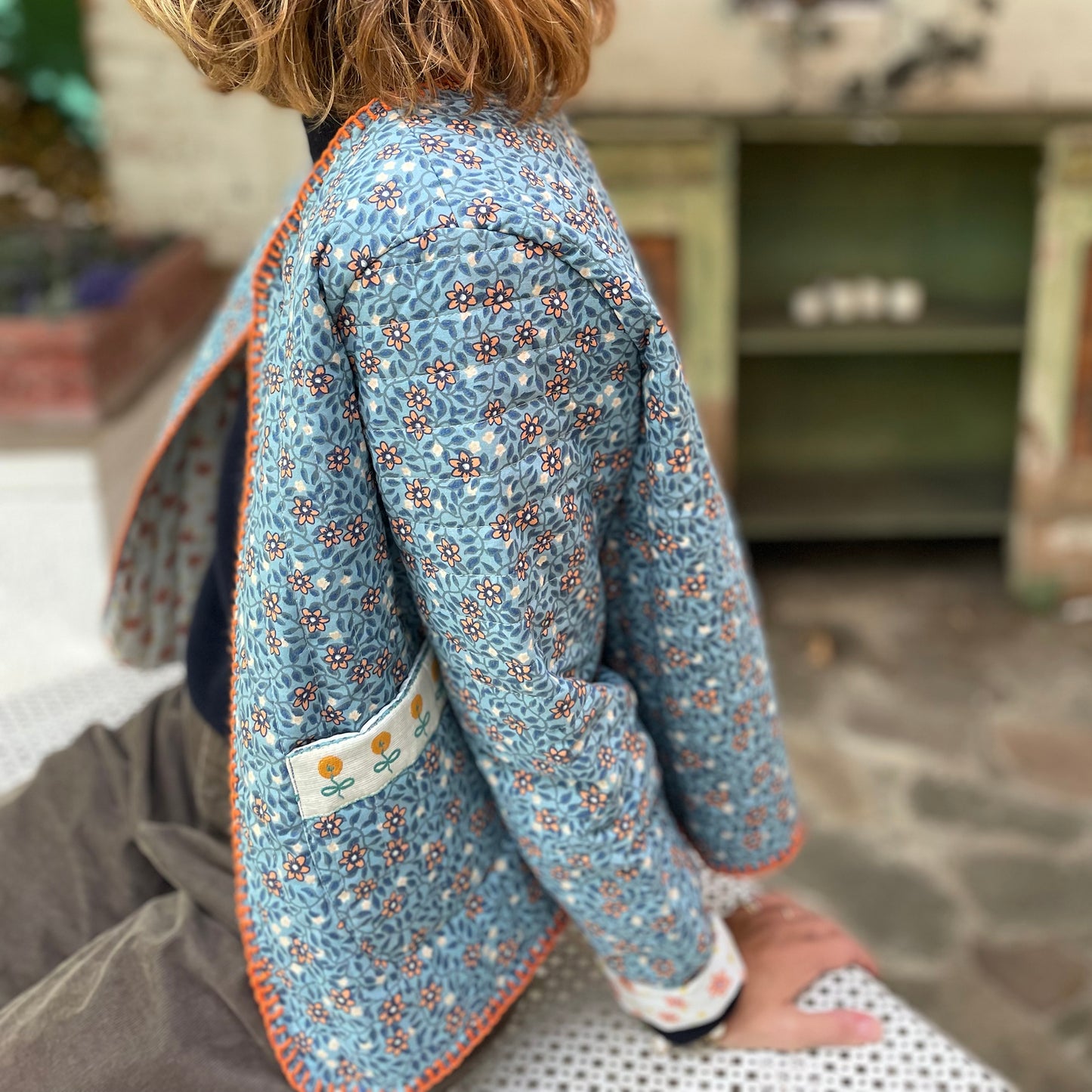 Rita_Ricami_Giacca_Matelasse_Pattern_AzzurroFiori_PannaFiori3_