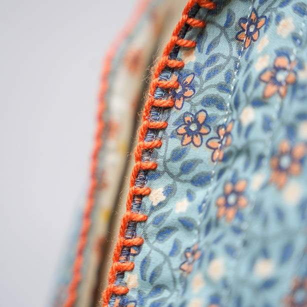 Rita_Ricami_Giacca_Matelasse_Pattern_AzzurroFiori_PannaFiori4