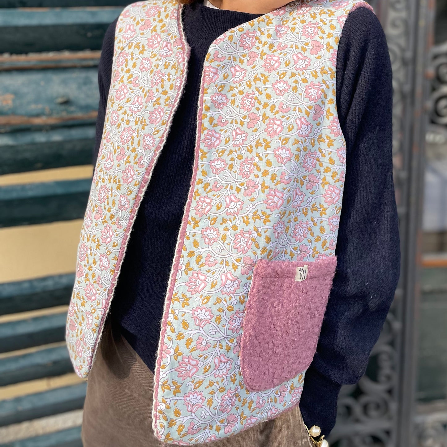 Rita_Ricami_Gilet_Boucle_Pattern_Rosa_Fiori12