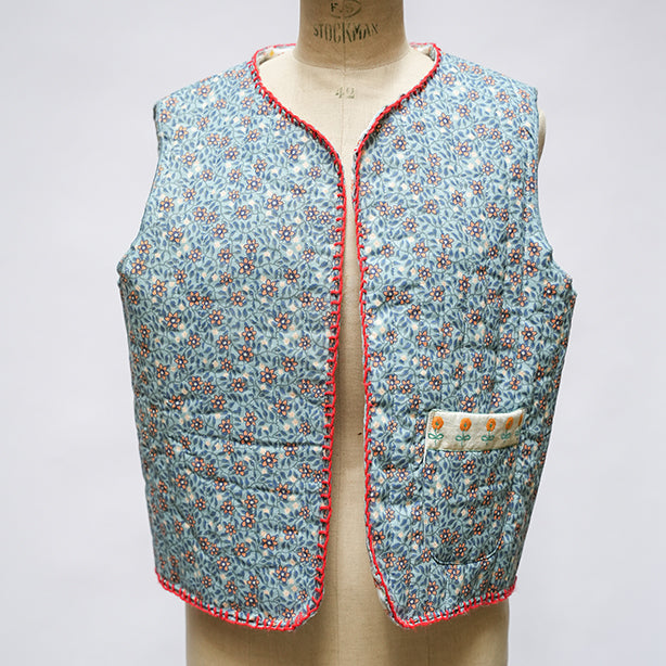 Rita_Ricami_Gilet_Matelasse_Pattern_AzzurroFiori_PannaFiori1