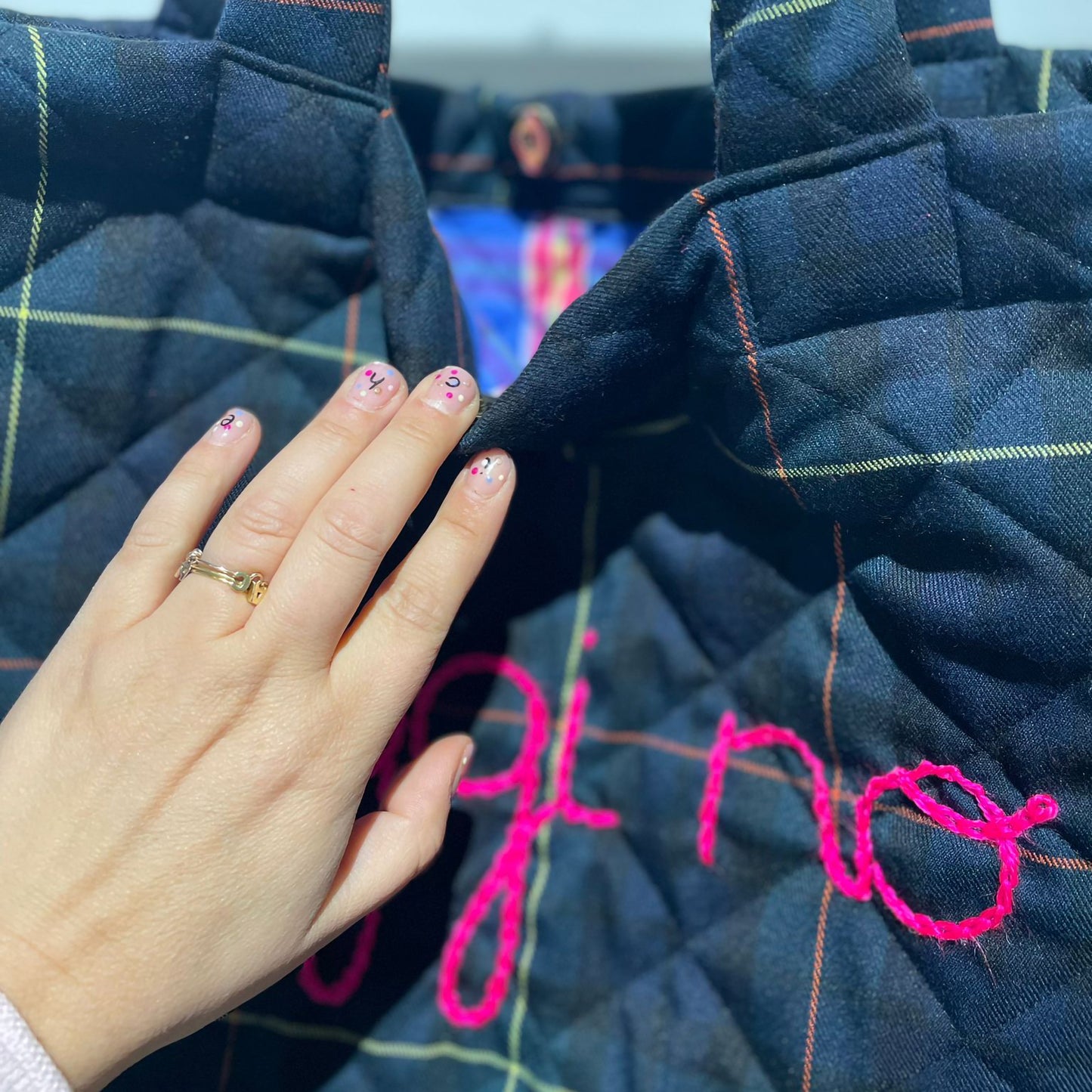 Borsa Weekend Matelassé "Oggi no" Tartan Blu Scuro