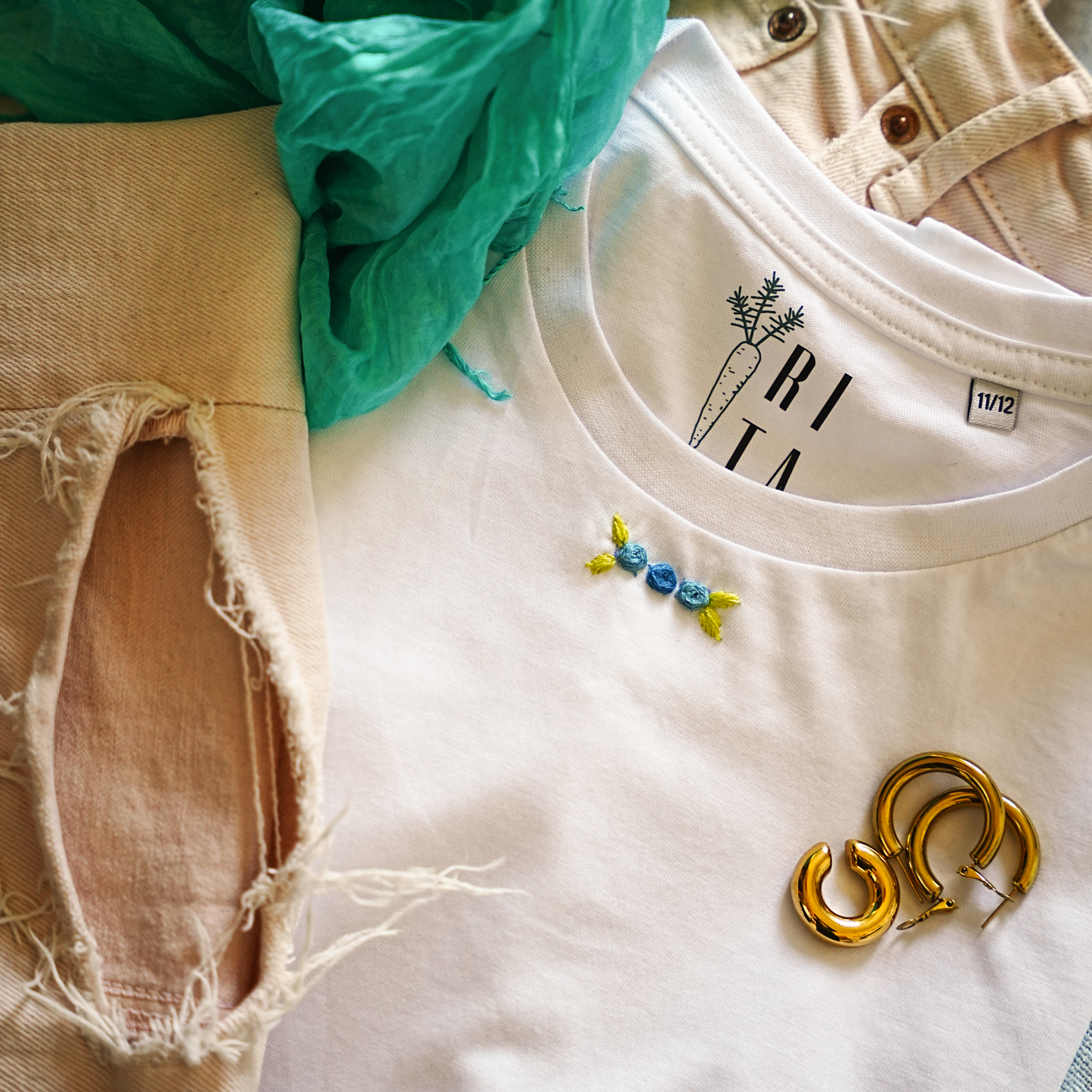 T-Shirt Ricamo Fiori