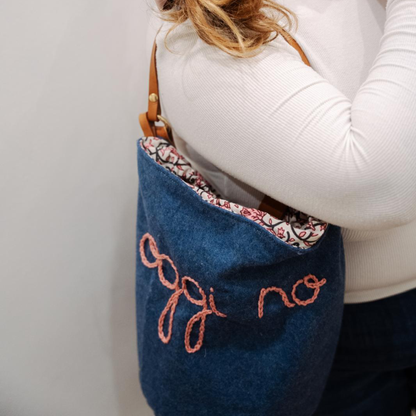 Borsa Secchiello in Lana Blu "Oggi No"