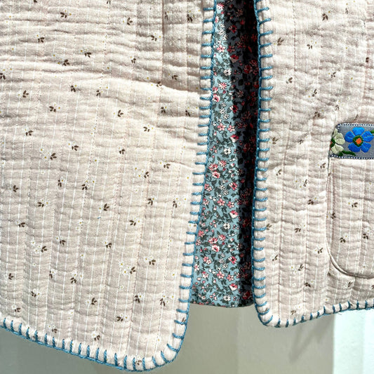 Rita_Ricami_Gilet_Delicato_Fiorellini_Grigi_01