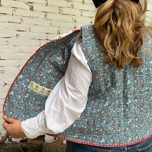 Rita_Ricami_Gilet_Matelasse_Pattern_AzzurroFiori_PannaFiori6